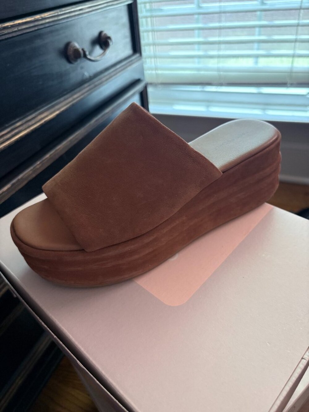 Free People Platform Slides